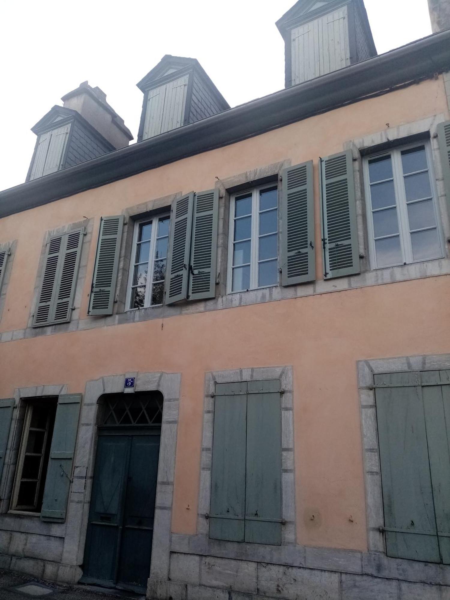 Charmant Appartement Au Centre De Bagneres-De-Bigorre Ngoại thất bức ảnh