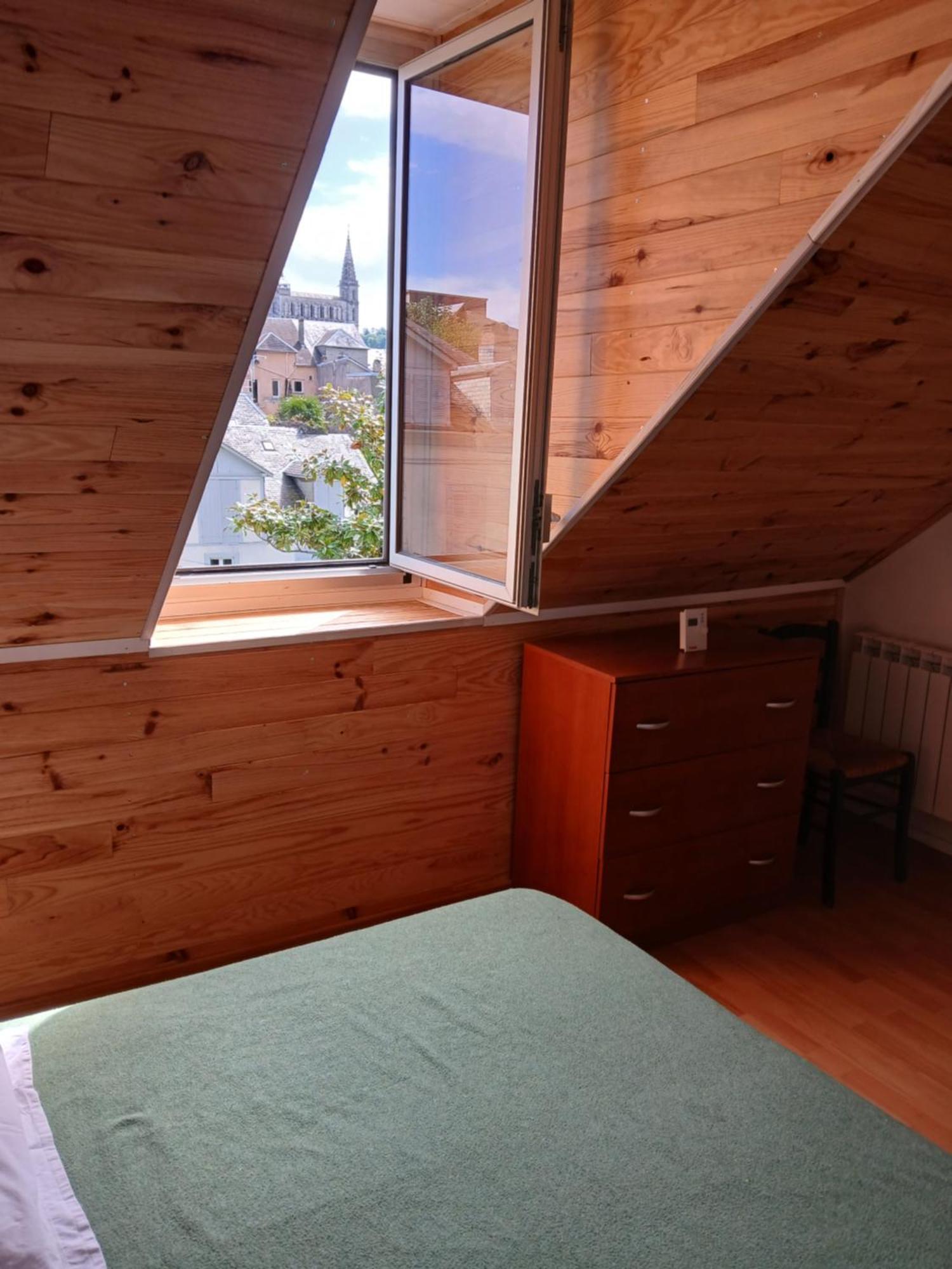 Charmant Appartement Au Centre De Bagneres-De-Bigorre Ngoại thất bức ảnh