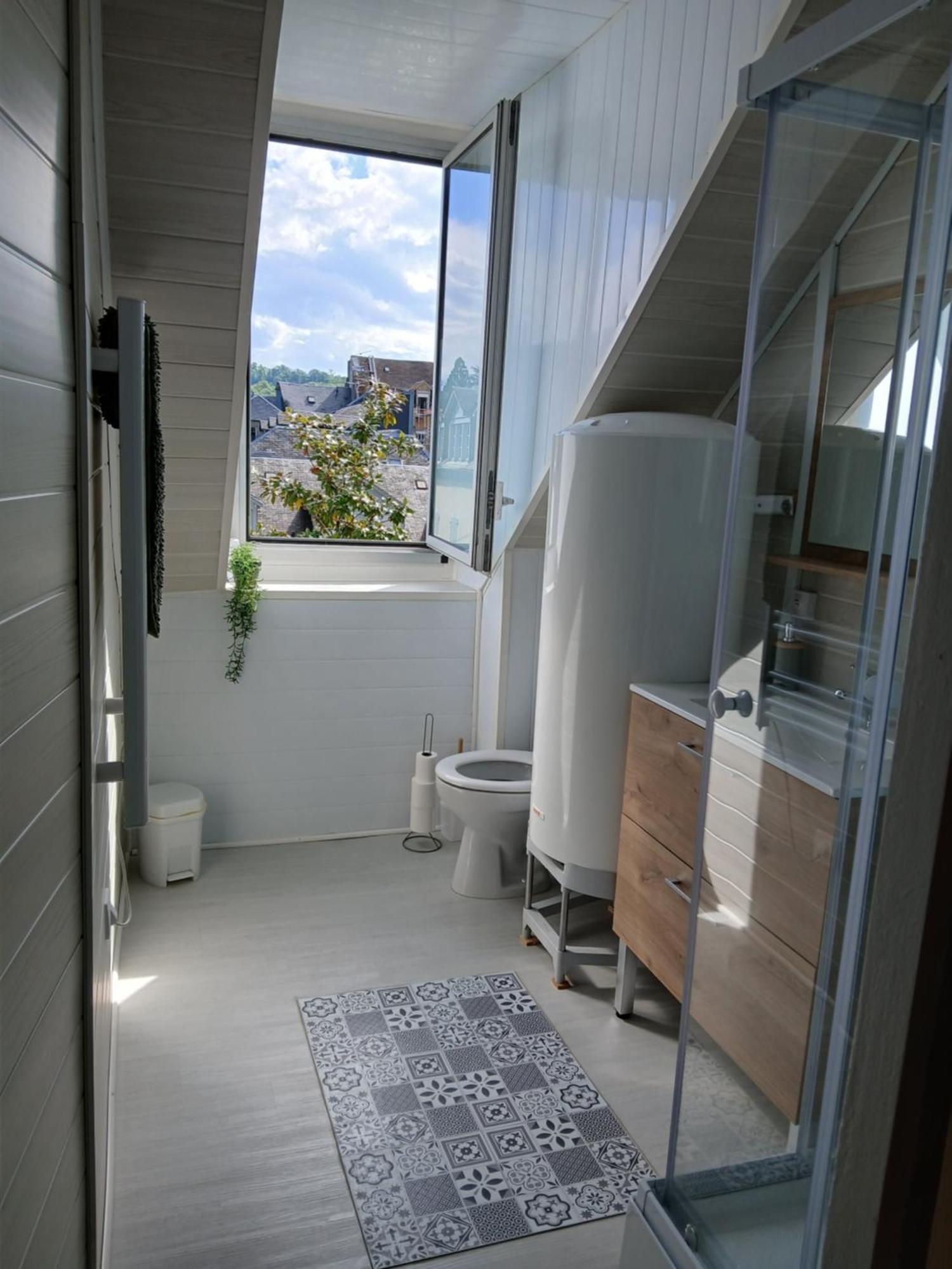Charmant Appartement Au Centre De Bagneres-De-Bigorre Ngoại thất bức ảnh